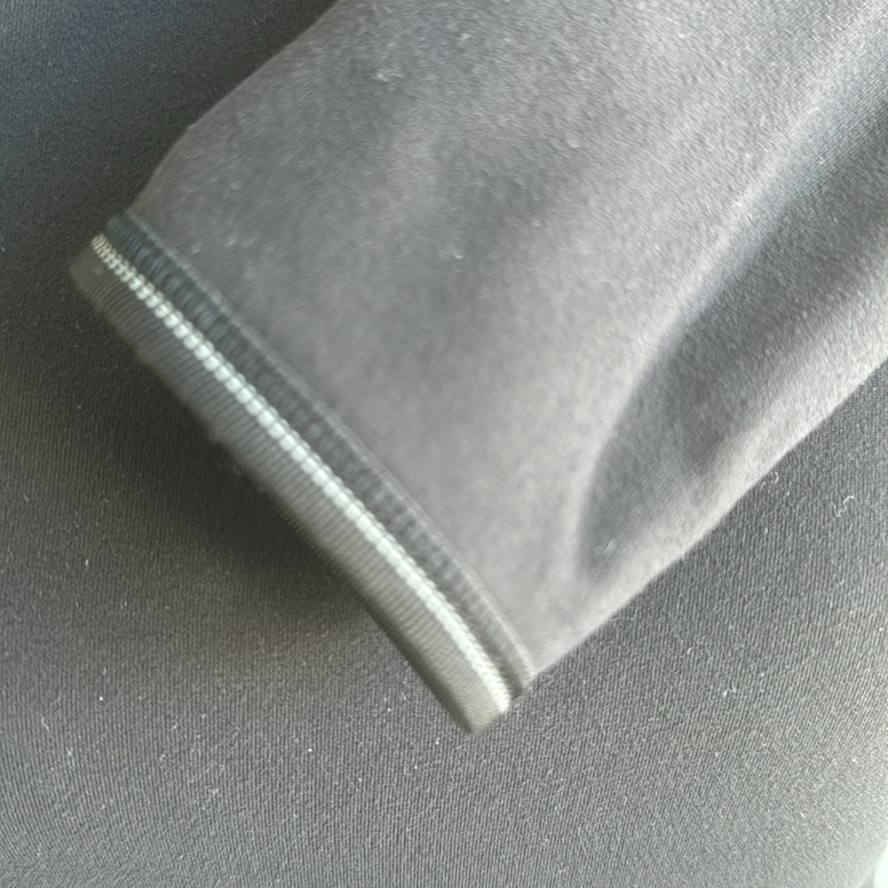 Lululemon Top - 6 - Picture 6 of 6